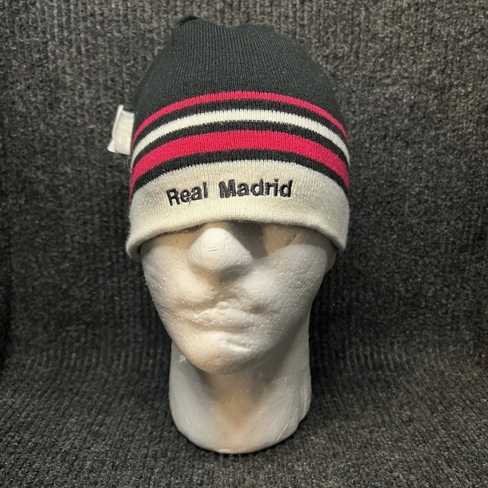 Real Madrid Reversible‎ Beanie Hat White OSFA Soccer Futbol La Liga